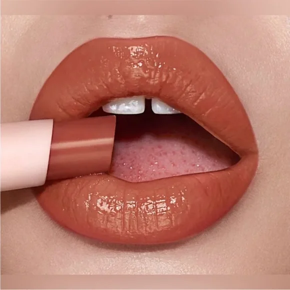 Charlotte Tilbury 🪢 NIB Hyaluronic HAPPIKISS in Happipeach - Picture 2 of 5